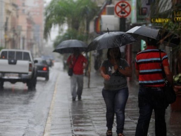 Lunes con mucha humedad y lluvias – Prensa 5