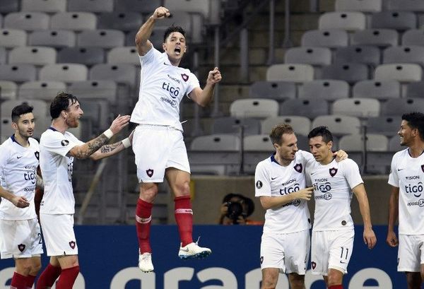 Cerro, obligado a ganar y recortar distancias