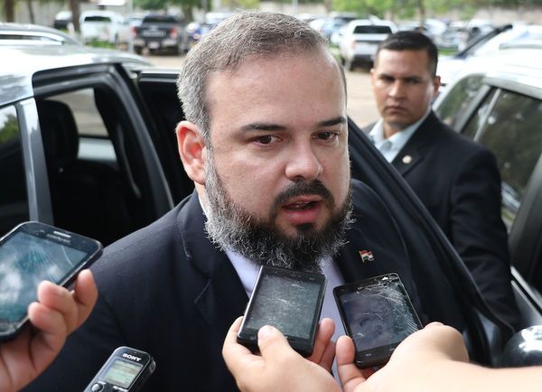 Caso Messer: Cartes a disposición para responder por escrito