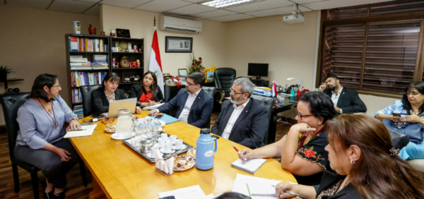 Impulsan la implementación del Plan Nacional de Lectura - ADN Paraguayo