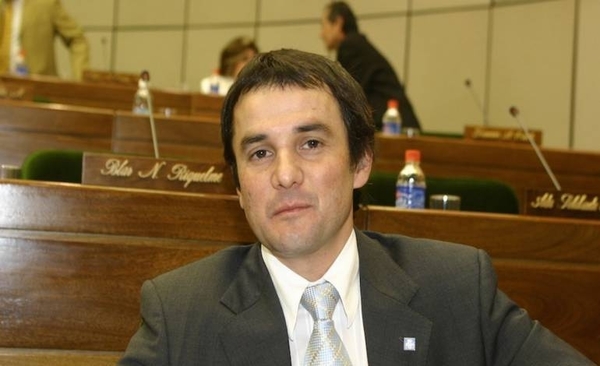 HOY / Elecciones del 92: Nelson Argaña demanda a Friedmann y Nicanor