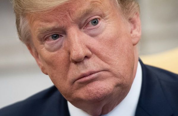 Trump, blanco de críticas por “silencio” ante amenaza de supremacismo blanco