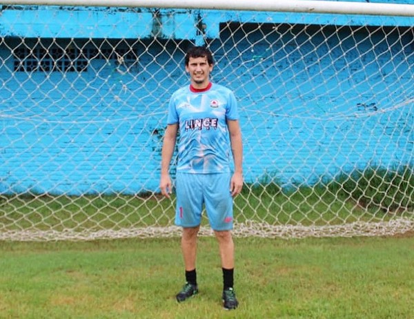 Hilario Navarro vuelve al fútbol paraguayo 12 años después