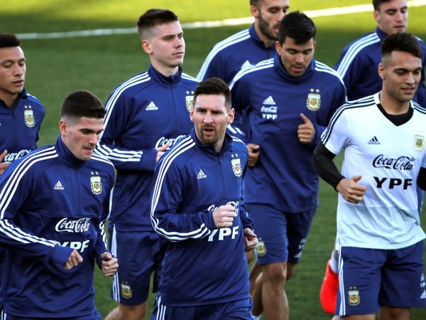 Messi, protagonista del primer entrenamiento de Argentina en Madrid