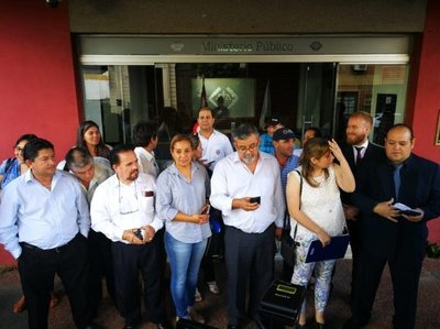 Comisión Escrache da apoyo a fiscala general - Nacionales - ABC Color