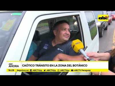 Caótico tránsito en la zona del Botánico - Tv - ABC Color