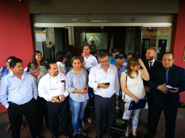 Comisión Escrache da apoyo a fiscala general | Paraguay en Noticias