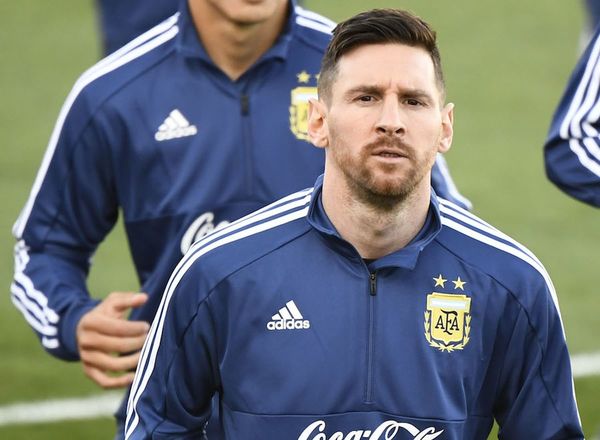 Lio Messi centra la atención en práctica