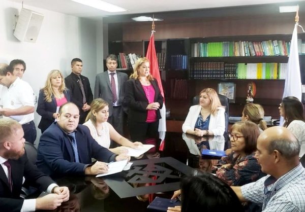 Piden acelerar investigaciones - Edicion Impresa - ABC Color