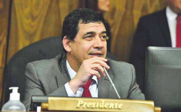 Acusan a Velázquez por amenazas | Diario Vanguardia 07