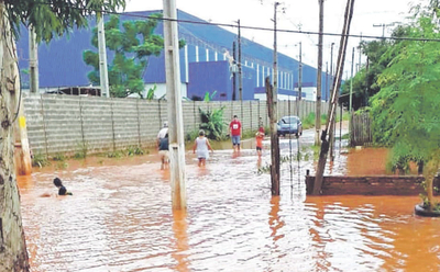 Declaran “emergencia distrital” en Ciudad del Este por  inundaciones | Diario Vanguardia 07