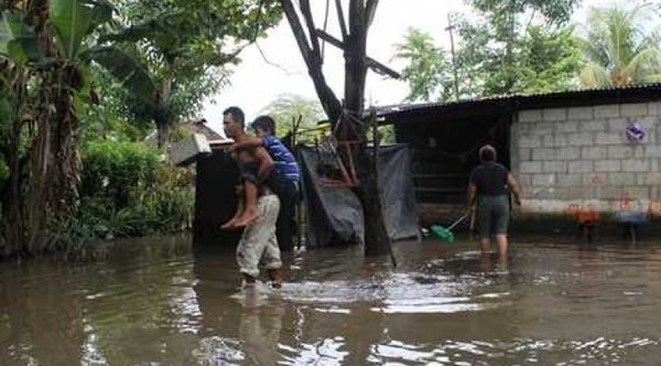 Reportan unas 1000 familias afectadas por inundaciones en Concepción - .::RADIO NACIONAL::.