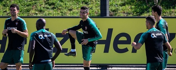 Cristiano Ronaldo vuelve a entrenar en Portugal - ADN Paraguayo