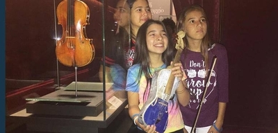 HOY / Un violín de la Orquesta de Cateura se exhibe en museo de Italia