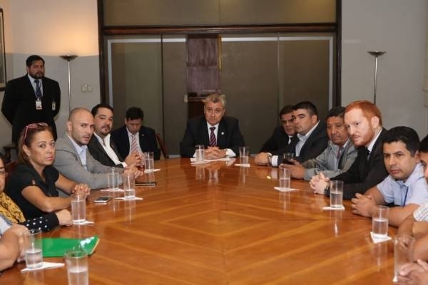 HOY / Invasiones en Ypané no paran: Intendencia pide ayuda a Ministerio del Interior