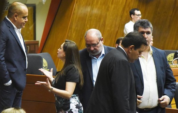 Diputado Justo Zacarías Irún, en la mira de Fiscalía - 730am - ABC Color