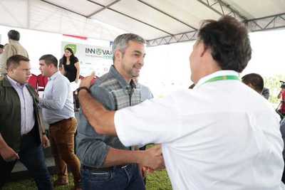 Mandatario destaca esfuerzos del sector privado para fortalecer desarrollo económico | .::Agencia IP::.