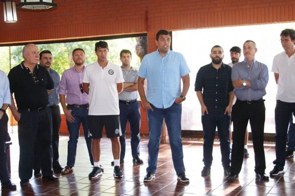 Hablan de árbitros por no entender de fútbol - Deportes - ABC Color