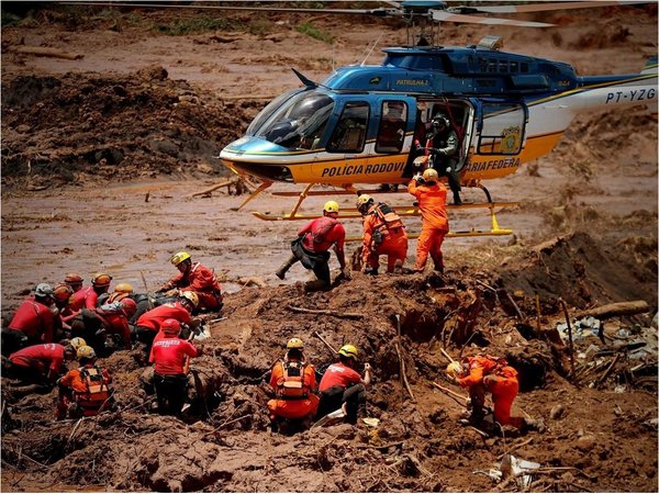 El número de víctimas por tragedia minera en Brasil ya llega a 209