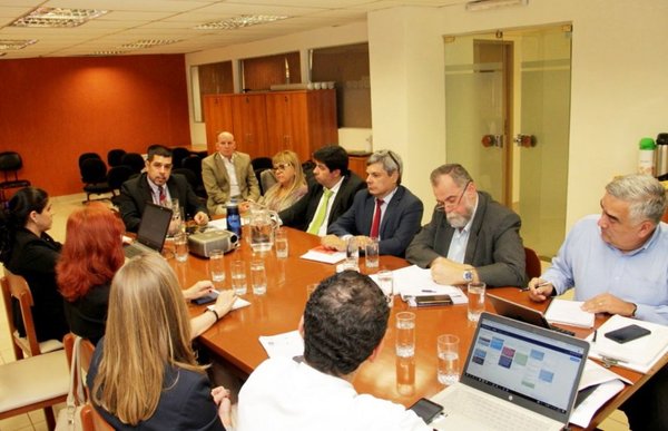 Falta consensuar aún IVA al agro e IRP - Edicion Impresa - ABC Color
