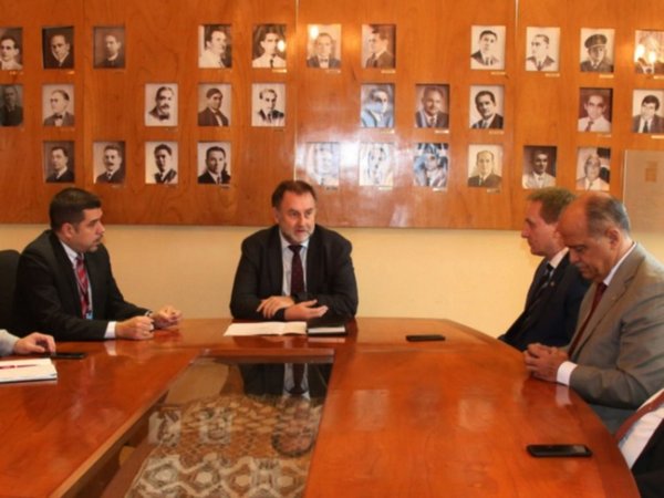 Piden al Fisco atacar puntos de venta del contrabando