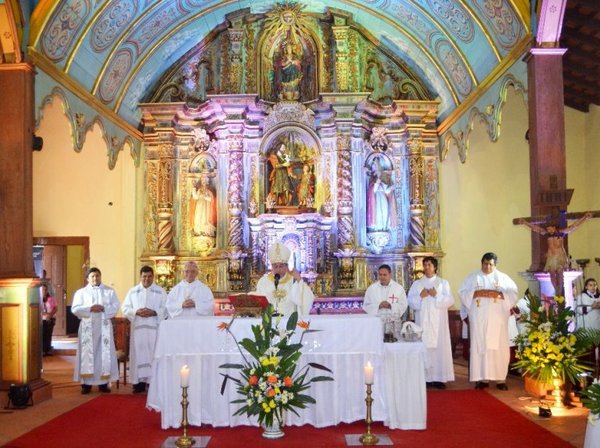 Inauguran restauración de retablo de San José - Edicion Impresa - ABC Color