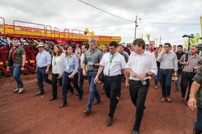 Abdo destaca esfuerzo del sector privado para el desarrollo económico - ADN Paraguayo