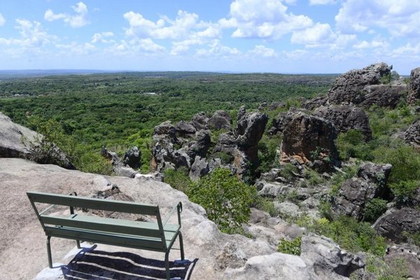 Tobatí, entre saltos y cerros | Paraguay en Noticias