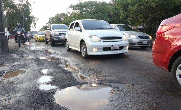 HOY / “Inundada” de baches, Asunción es declarada en emergencia vial