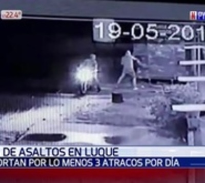 Motochorros mantienen en zozobra a luqueños  - Paraguay.com
