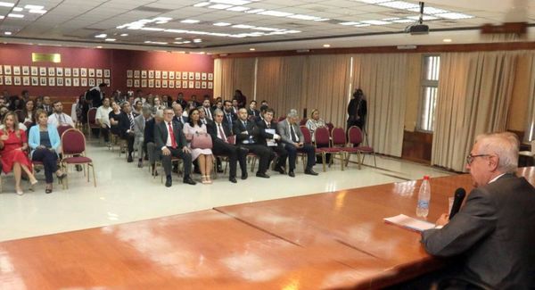 Realizan Conferencia Magistral sobre Argumentación Jurídica