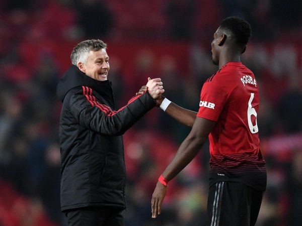 Pogba avala la continuidad de Solskjaer en el Manchester United