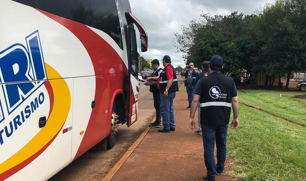 Sancionan y notifican a extranjeros en situación irregular en Alto Paraná - ADN Paraguayo