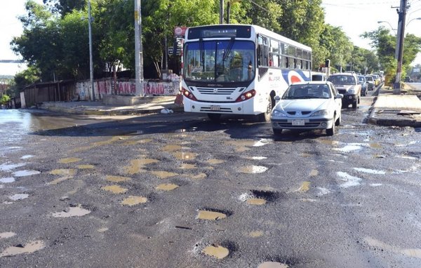 El mal estado de las calles obliga a la Municipalidad declarar Emergencia Vial en Asunción