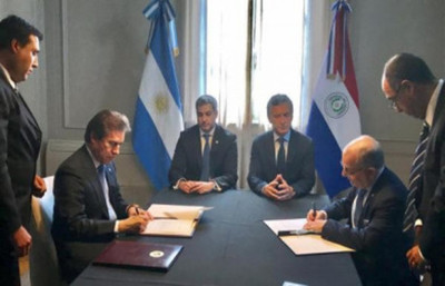 Paraguay y Argentina autorizan paso fronterizo por Yacyretá  - Radio 1000 AM