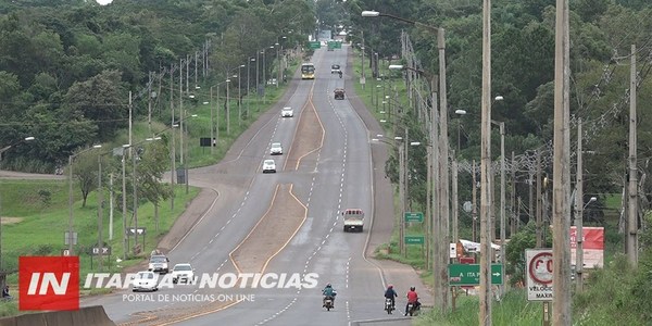 AVANZA COLOCACIÓN DE ALUMBRADOS EN EL TRAMO ITÁ PASO- LAS DELICIAS.