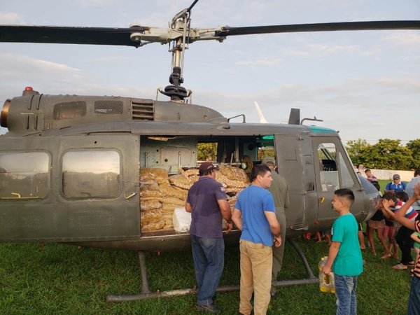 Ayuda humanitaria llega a aislado Paso Barreto - Nacionales - ABC Color