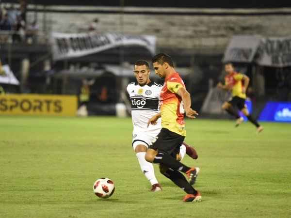 Roque salva el invicto de Olimpia ante un gran Santaní