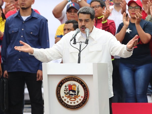 Maduro dice que Rusia enviará medicinas a Venezuela la próxima semana