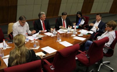 Postergan estudio de leyes vinculadas a examen de Gafilat - Edicion Impresa - ABC Color