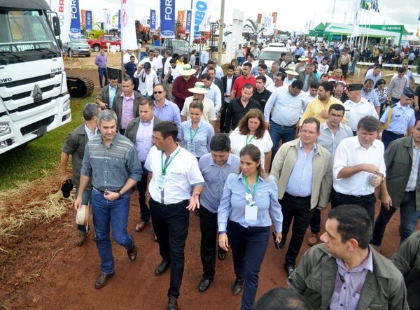 Innovar ya recibió 8.000 visitantes - Edicion Impresa - ABC Color