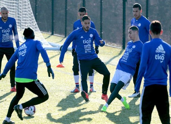 Albirroja con Plantel completo