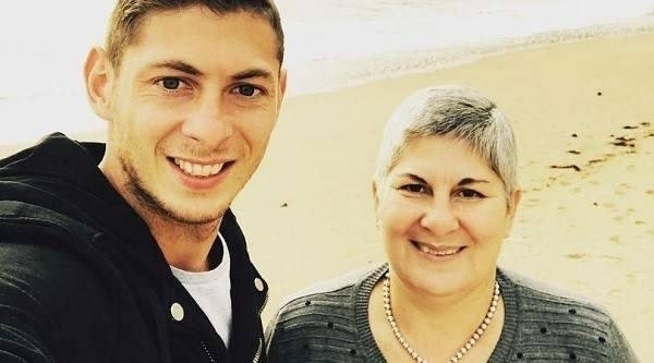 HOY / La madre de Emiliano Sala exige que se aclare el accidente de su hijo