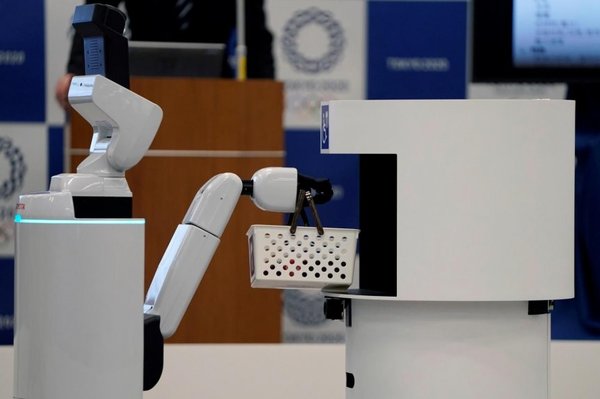 Logran que abejas y peces se comuniquen entre sí mediante robots - Tecnologia - ABC Color