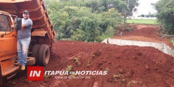 AVANZA CONSTRUCCIÓN DE PUENTES EN TOMÁS R. PEREIRA.