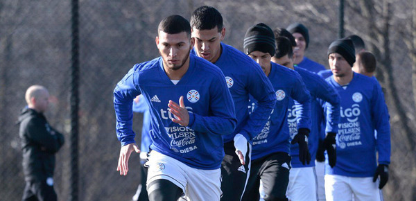Con dotación completa, la Albirroja espera a Perú - ADN Paraguayo