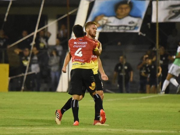 Isidro Pitta y el debut soñado de un goleador con pasado azulgrana