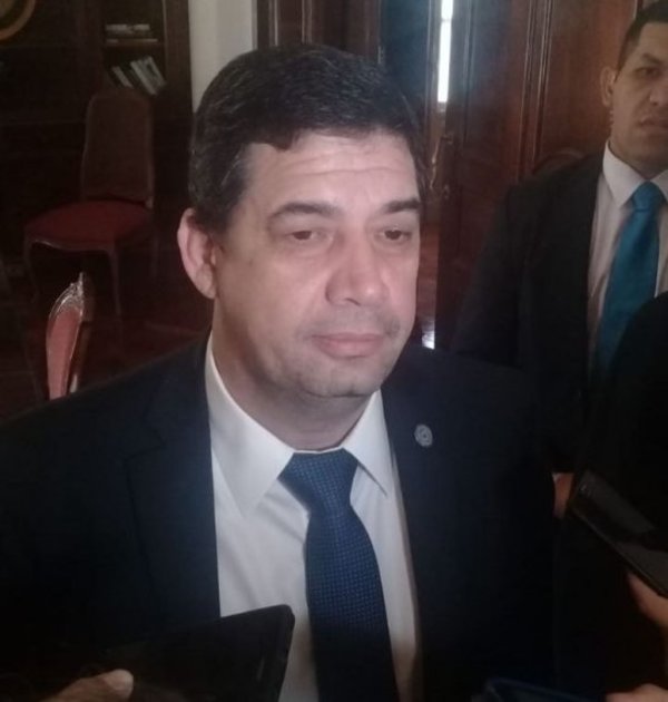 Elecciones CDE: Velázquez negó que haya hablado de utilizar dinero de Itaipú - 730am - ABC Color