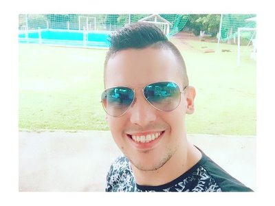 "Él denigra el trabajo de los demás