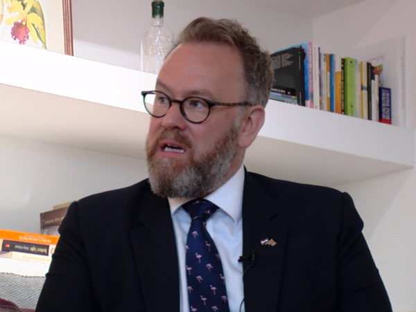 Mirá la entrevista exclusiva al embajador británico ante nuestro país, Matthew Hedges
